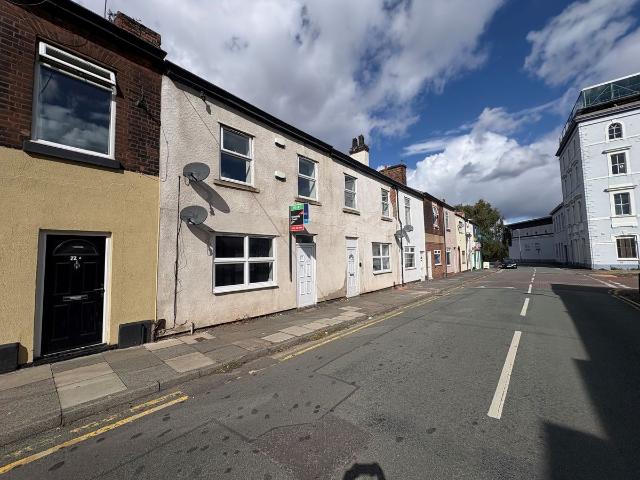 Mersey Road, Widnes WA8, 2 bed flat to rent, £650 pcm | PrimeLocation