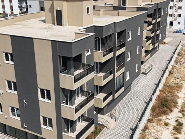 MERSİN KOCAHASANLIDA SIFIR 3 KATLI BİNADA SATILIK 2+1 YAZLIK DAİRE