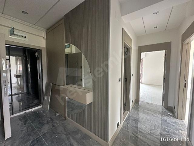 MERSİN YENİŞEHİR'DE SATILIK 2+1 AYRI MUTFAKLI DAİRE