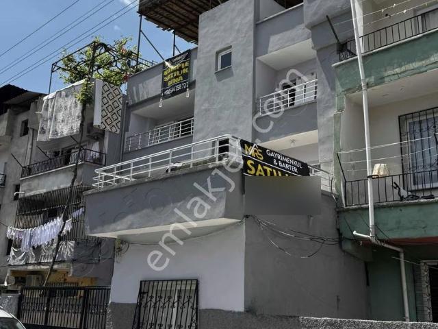 Mersin Akdeniz Gündoğudu Mahallesinde Satılık 3katlı Müstakil