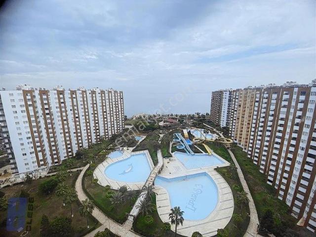 Mersin Erdemli Çeşmeli Liparis 3 Sitesinde Dağ deniz 3+1 Daire