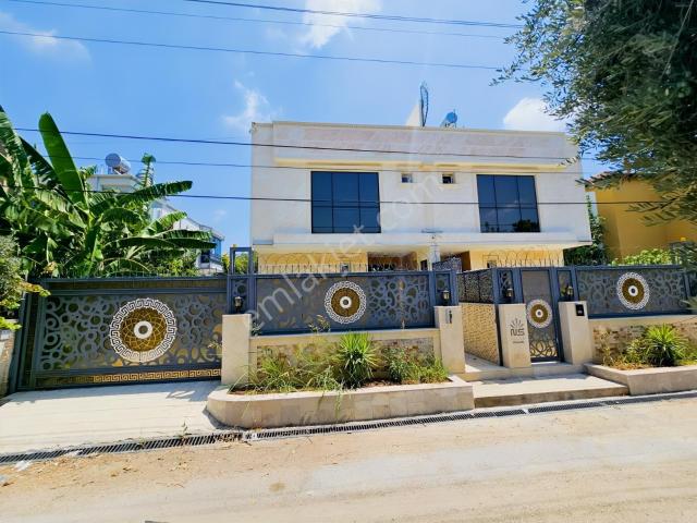 Mersin Mezitli 4+2 Bağımsız Havuzlu Otoparklı Villa
