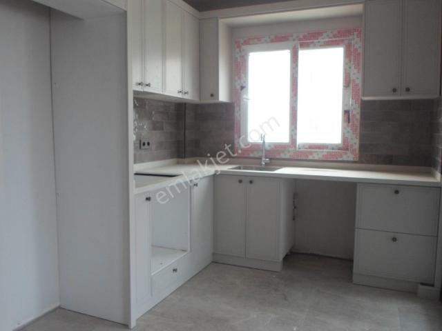Mersin Mezitli Soli Center Yukarısı Site Otpark Havz 2+1