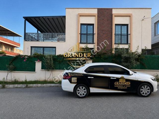 Mersin Yenişehir Deniz Mah.özel Havuzlu Lüks Bağımsız Villa 5+1
