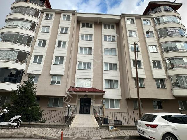 Mes Emlak'tan Aksuda Muhteşem 4+1 Ara Kat Kiralık Daire