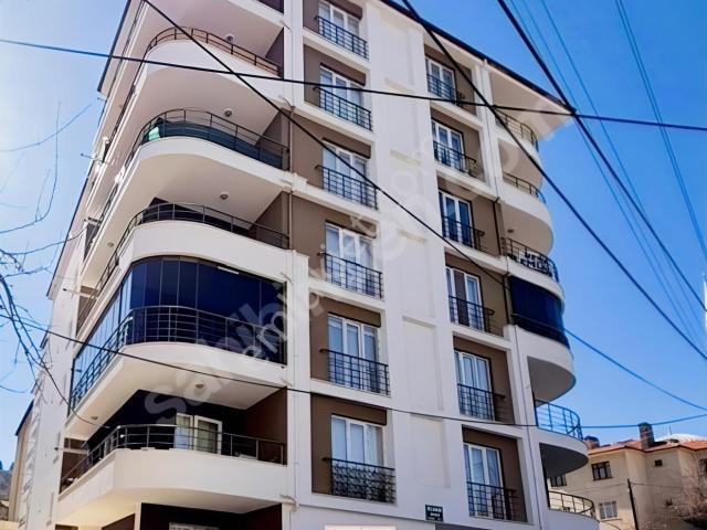 Mes Emlak'tan Aksuda Masrafsız Lüks Kiralık 2+1 Site Dairesi