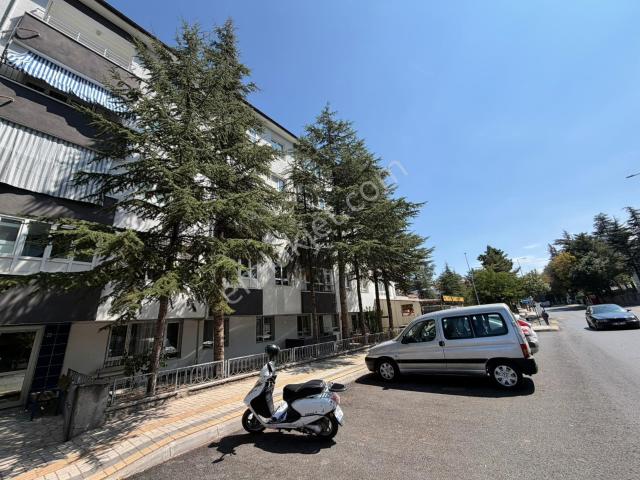 Mes Emlak'tan Aksuda Diş Hastanesi Yanı Yapılı 3+1 Kiralık Daire