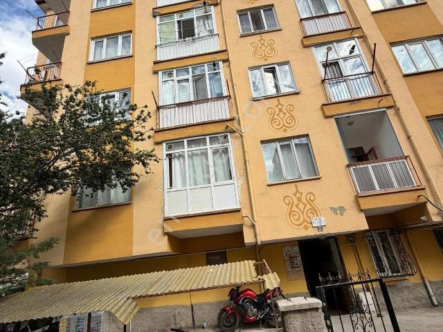 Mes Emlak'tan Çarşamba Pazarı Manzaralı 3+1 Eşyalı Kiralık Daire