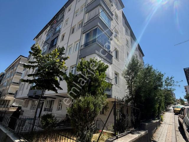 Mes Emlak'tan Mehmetçik İöo Yakını 3+1 Kiralık Daire