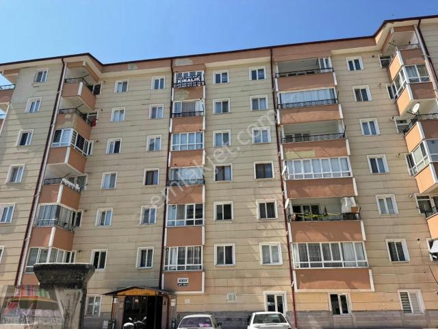 Mes Emlak'tan Merkezde 3+1 Yapılı Kiralık Site Dairesi