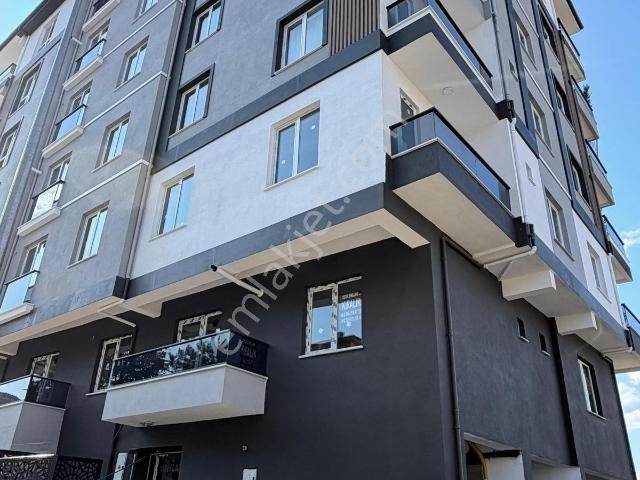 Mes Emlak'tan Sıfır Lüks Binada 1+1 Kiralık Daire