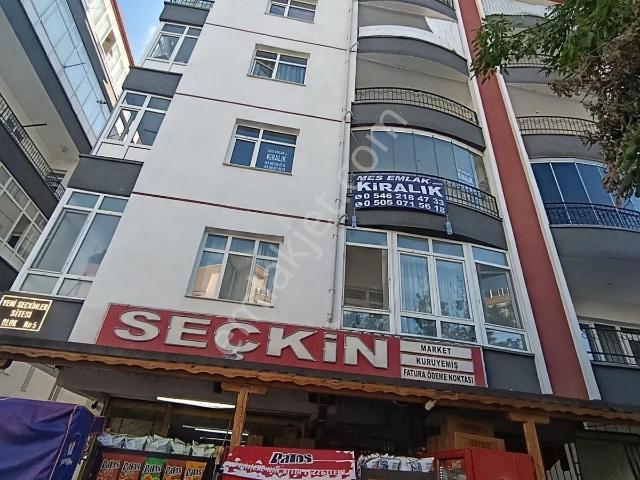 Mes Emlak'tan Pazar Pazarı Karşısı 3+1 Kiralık Kupon Daire