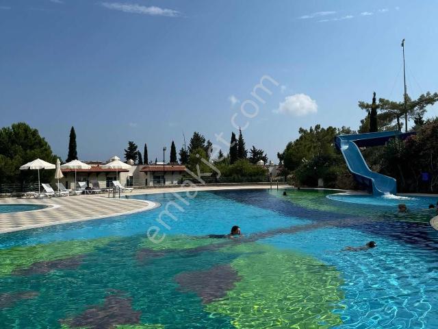 Mesa Akdeniz Evlerinde Deniz Manzaralı Lüks 4+1 Villa