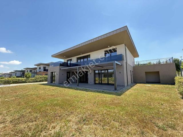 Mesa Yeşilyaka Su Deniz Model Kiralık 5+1 Villa