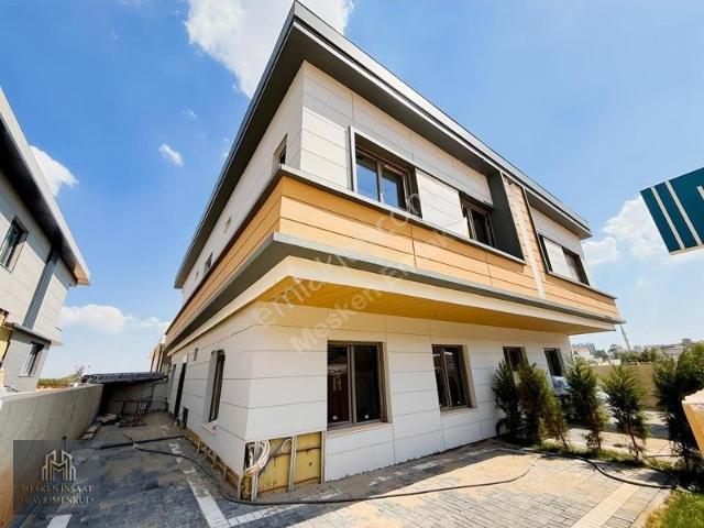 Mesken'den 15 Temmuz'da Anahtar Teslimi Muhteşem Konumda Villa