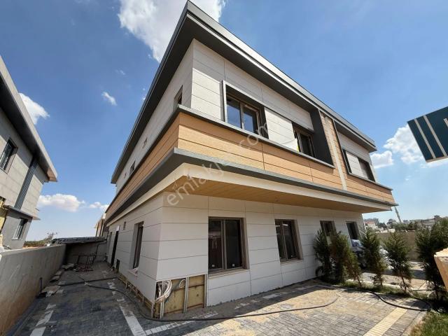 Mesken'den 15 Temmuz'da Anahtar Teslimi Muhteşem Konumda Villa