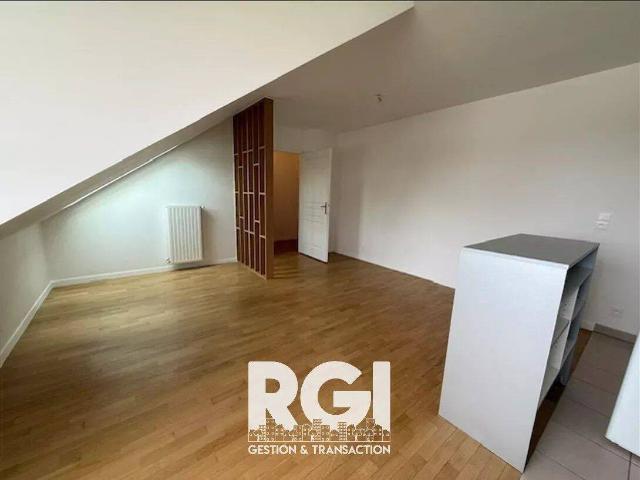 Mesnil Saint Denis Appartement 1 pièce de 29.21 m²