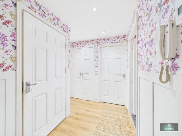 Messenger Close, Ifield, Crawley