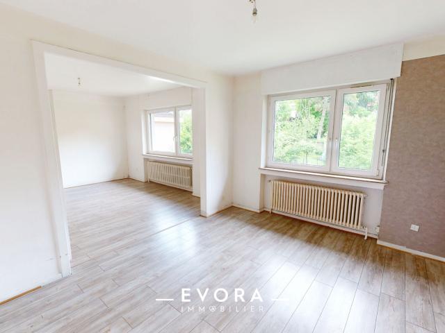 METZ QUEULEU Appartement lumineux F5 Balcon garage et cave