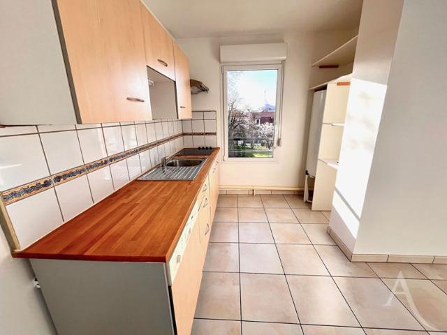 Metz Queuleu F2 avec jardin terrasse privative + parking