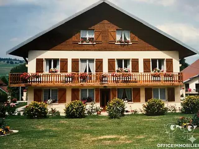 Métabief 25370 Achat / Vente maison 13 pièces t13 terrasse cave