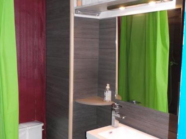 METABIEF appartement en rez de chaussée avec jardinet et piscine extérieure