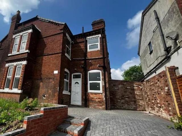 Metchley Lane, Metchley, B15 2SU, United Kingdom | 2 bed house for rent #124345115 | Rentberry