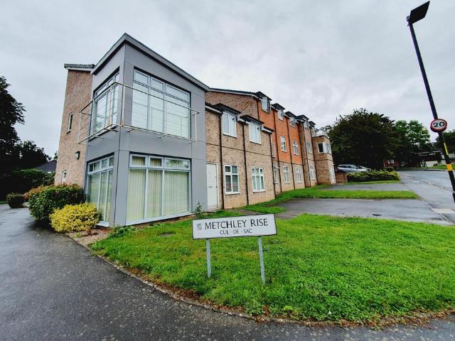 Metchley Rise, Harborne, Birmingham 2 bed flat to rent £1,150 pcm £265 pw