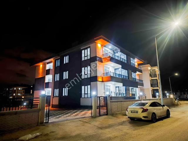 Mete Konakları Yakını Satılık 2+1 3+1daireler
