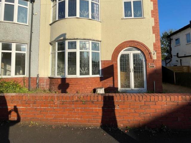 Methuen Avenue, Fulwood, Preston PR2 3 bed semi detached house to rent £1,250 pcm £288 pw
