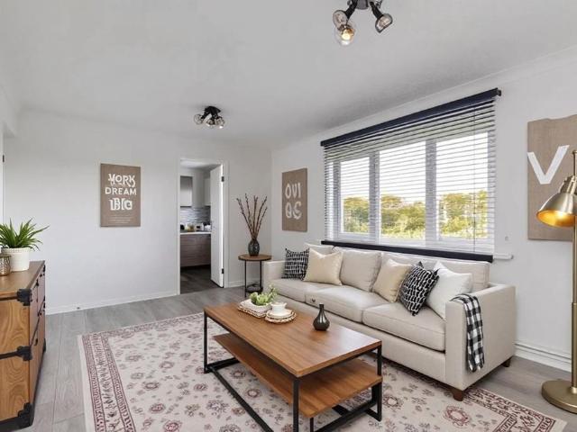 Methuen Avenue, Gaywood