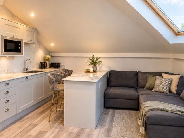 Methuen Close, Bournemouth BH8, 2 bed flat to rent, £1,500 pcm | PrimeLocation