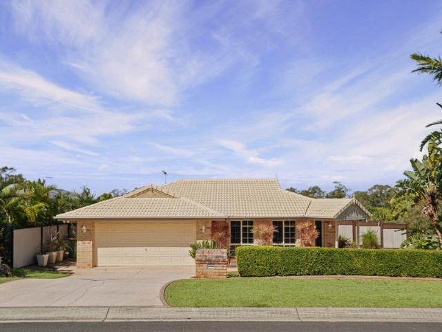 Meticulous family retreat in sought after bayside community