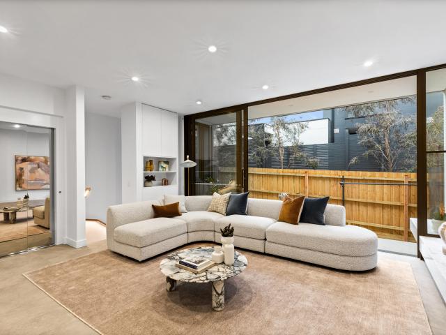 Meticulously Crafted Townhome for Refined Contemporary Living