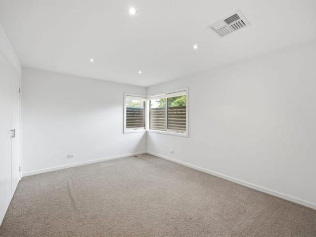 Meticulously Presented Double Storey Residence in Highly Sought After Neighborhood
