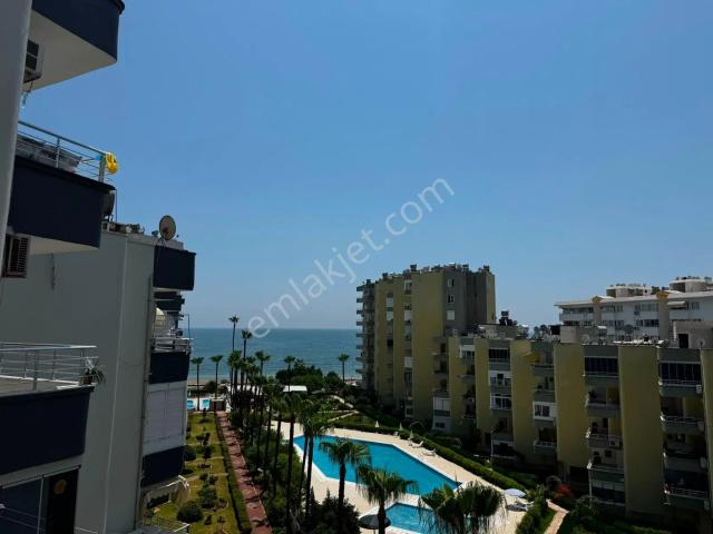 Metin Gayrimenkul’den Mezitli Menderes’te Deniz Manzaralı 3+1 Lüks Eşyalı Kiralık Daire