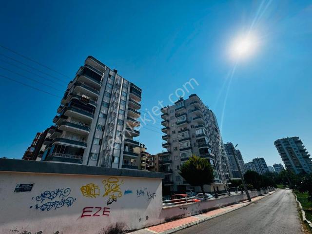 Metin Gayrimenkul’den Mezitli Merkez’de Fırsat Kiralık 3+1 Site İçersinde Kiralık Daire