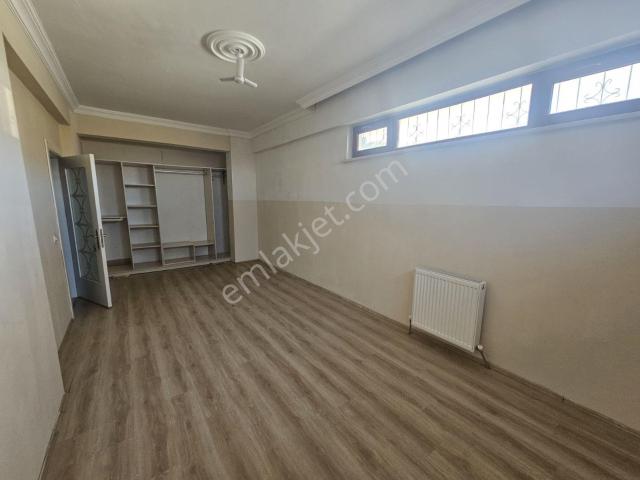 Metin Gönülalan'dan Selahattin Eyyübide Kiralık 4+1 Dubleksdaire