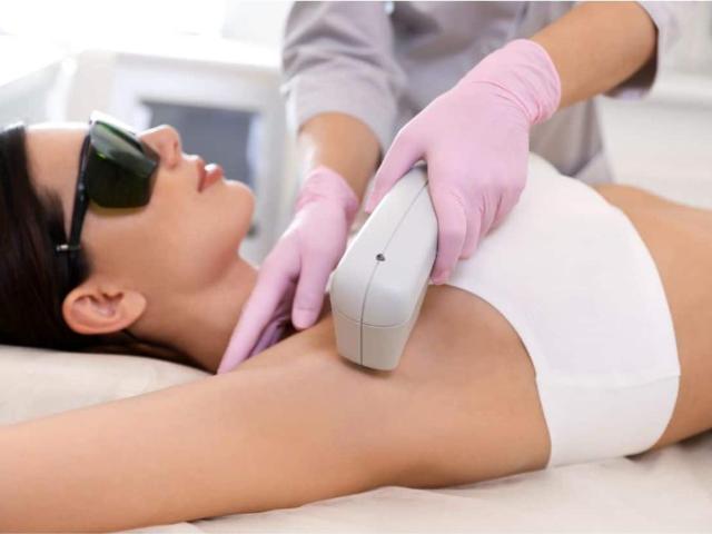 METN2567 TRASPASO NEGOCIO SPA NAILS LOCAL EN RENTA EN ZONA DORADA, $450,000