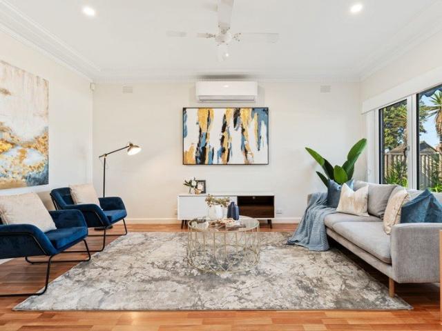 VENDORS RESERVE: $1,175,000 Metres from the Beach. Endless Potential