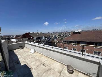 Metro Ve Metrobüse Yakın Ferah Teraslı 2+1 Eşyalı Daire