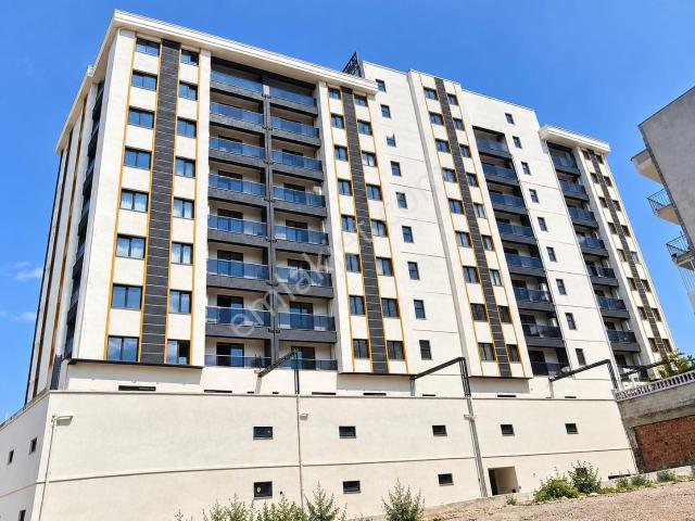 Metro Yanında Sıfır Binada 2+1 | 55 M² Net Satılık Daire