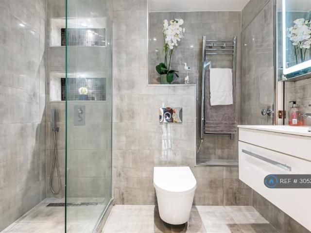 Metro Apartments, Woking, GU21 1 bed flat to rent £1,595 pcm £368 pw