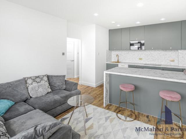 Metro Central Heights, 119 Newington Causeway, London, SE1 6BB, United Kingdom | 2 bed apartment for rent #139474741 | Rentberry