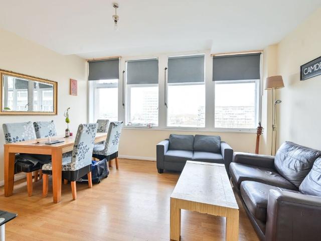 Metro Central Heights SE1, Elephant And Castle, London, 2 bed flat to rent, £2,600 pcm | PrimeLocation