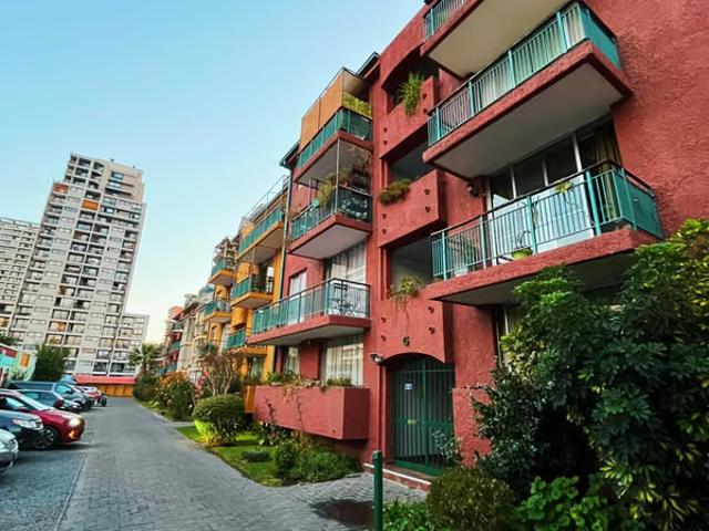 Metro Estación Plaza Egaña / vista despejada 1485 | Dormitorios por 6990.00 en Ñuñoa