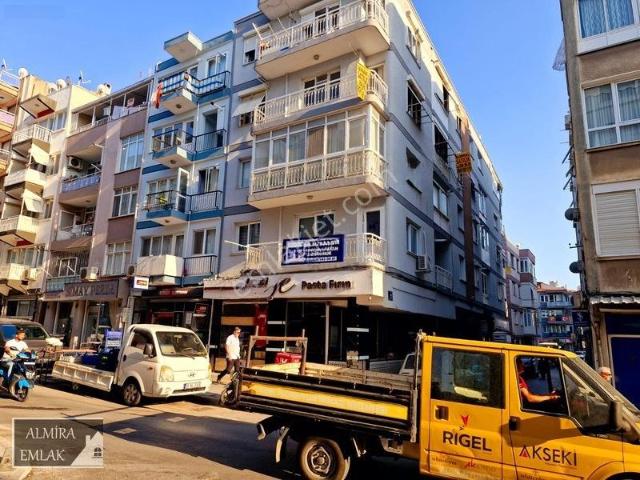 Metro İst Yakını Betonyol Cadde Üzeri 3+1 120m2 Ara Kat Köşe