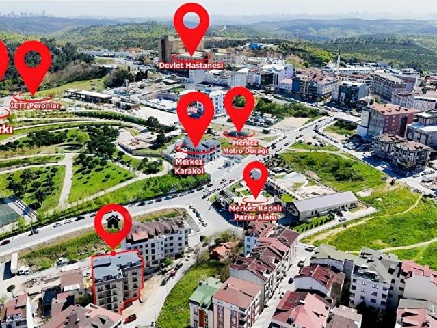 METRO, MERKEZİN TAM KALBİNDE 2+1 YERDEN ISITMALI ÇATI DAİRE