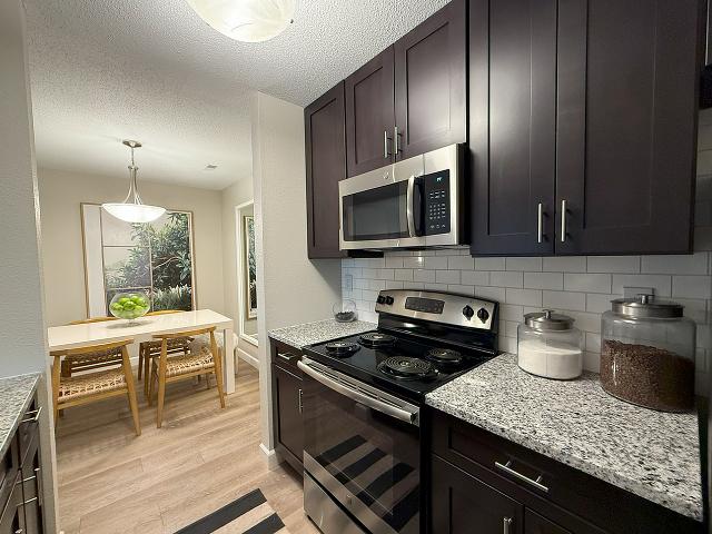 Metro on 5th 2 Bedroom Apartment for Rent at 901 Time Centre Dr, Saint Charles, MO 63303