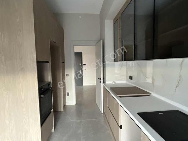 Metromall Teras'ta 2+1 Kiralık Daire
